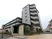 茨木駅より徒歩17分 1階 築30年の賃貸物件