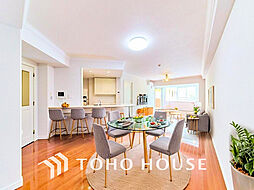 マークスプリングス・メゾンC 3LDKのリビング/ダイニング