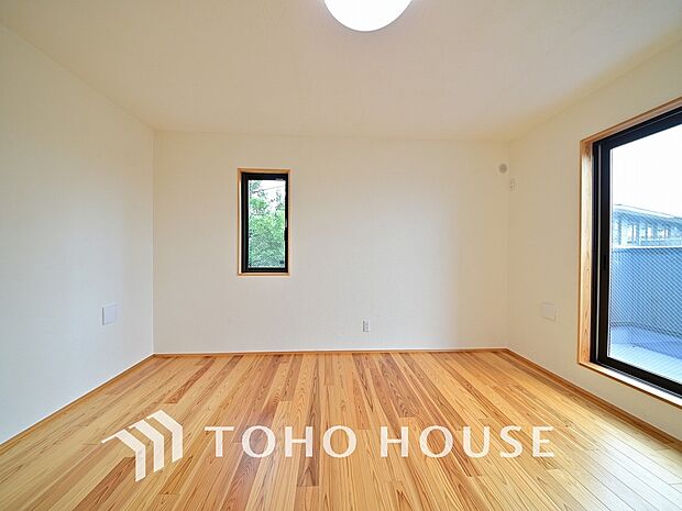 1日の疲れを癒し、心地よく寛げるようゆったりとした広さをしています