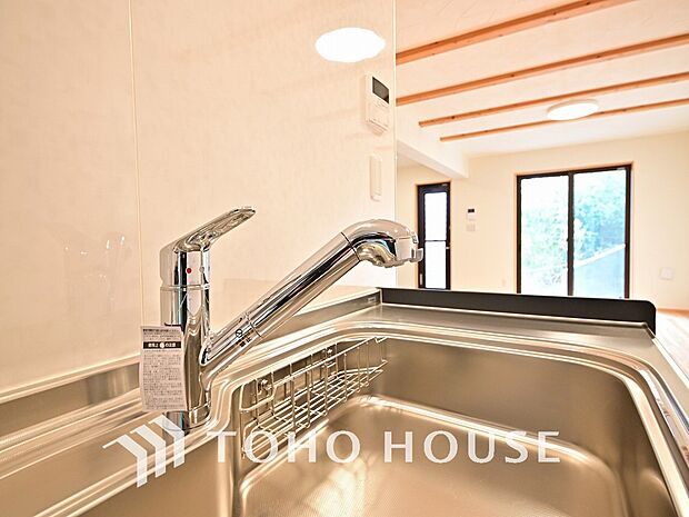 浄水機付きのシステムキッチンでお料理も楽しくなりますね