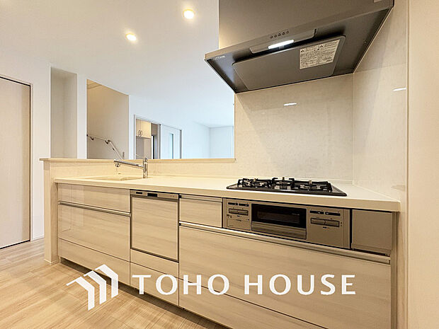 デザインと機能性を兼ね備えたシステムキッチン