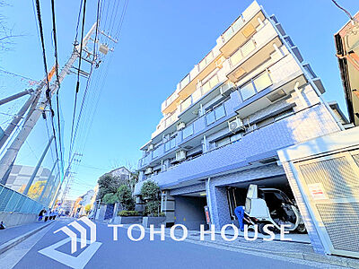 外観:〜「鶴見市場」駅徒歩5分、専用庭付き角住戸〜新規リフォーム済の使い勝手良好3LDK〜 外観:〜「鶴見市場」駅徒歩5分、専用庭付き角住戸〜新規リフォーム済の使い勝手良好3LDK〜