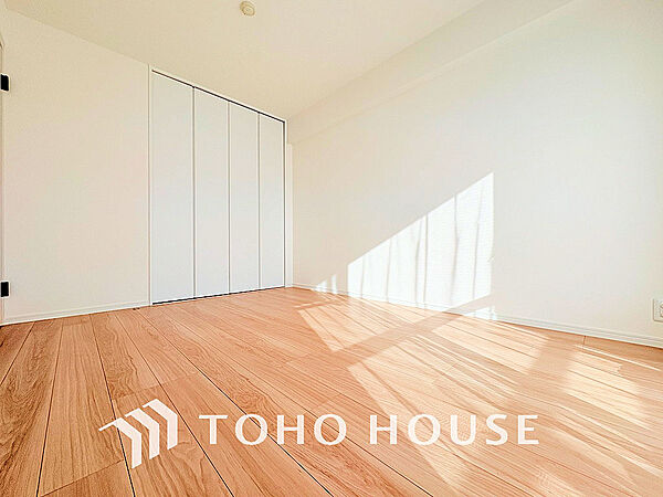 1日の疲れを癒し、心地よく寛げるようゆったりとした広さをしています