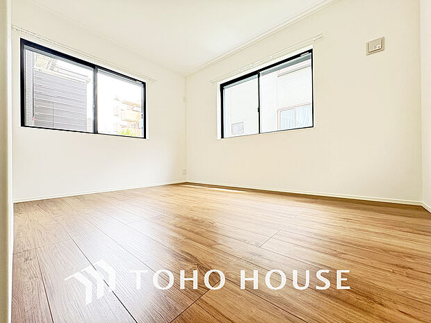 家具の配置のし易い室内です。趣味の部屋としても充分な広さです