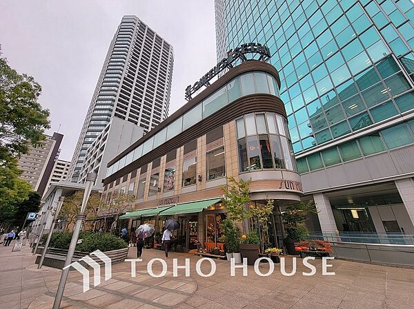 クイーンズ伊勢丹 白金高輪店　距離1900ｍ