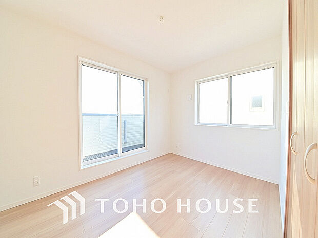 家具の配置のし易い室内です。趣味の部屋としても充分な広さです