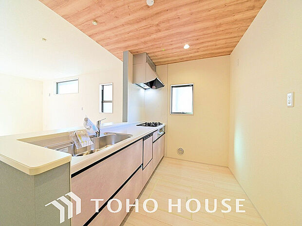 ご家族みんなでお料理ができるキッチンで楽しくコミュニケーション