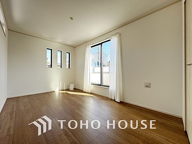 シンプルですっきりとした室内は飽きのこない居心地の良い雰囲気です