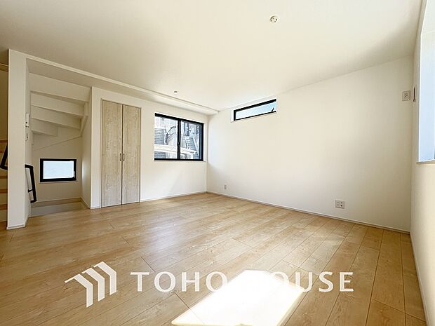 広がりのある住空間、家族が集まるリビング・ダイニング