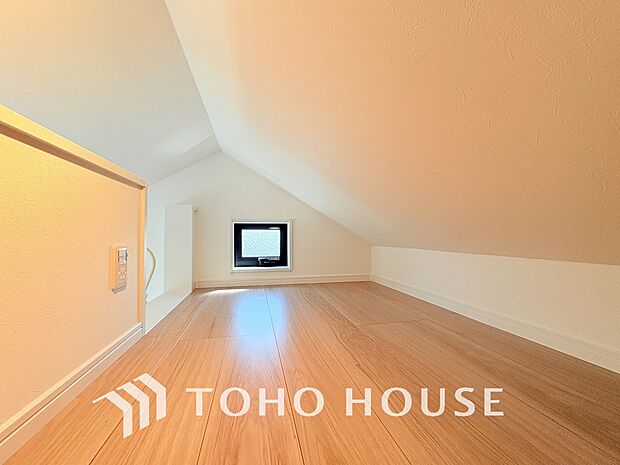 ロフト付きで荷物が多くても安心の収納力