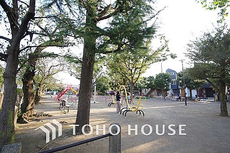 登戸第2公園 距離900m
