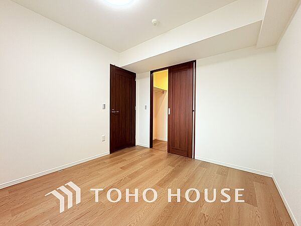 1日の疲れを癒し、心地よく寛げるようゆったりとした広さをしています