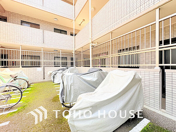 バイク置場（料金・空き状況はご確認ください）