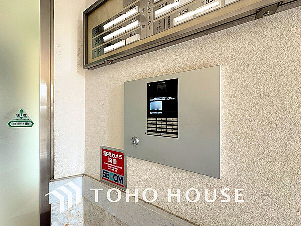 エントランスはオートロック完備で安心のセキュリティ性