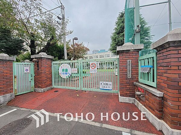 港区立御田小学校　距離700m