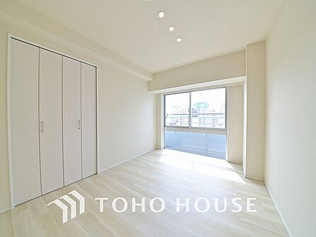 採光もある洋室は、くつろぎのひと時を過ごすのにぴったり
