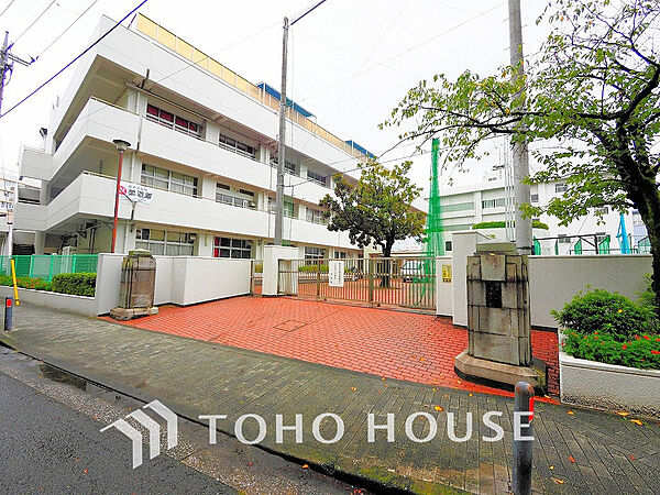 横浜市立共進中学校　距離550m