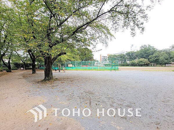 武蔵台公園　距離1000m