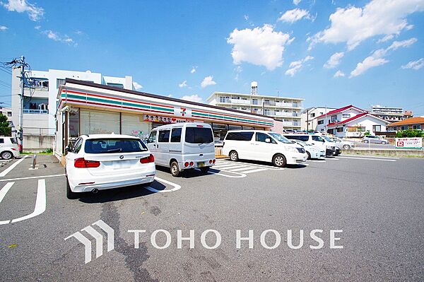 セブンイレブン 横浜榎が丘店　　距離190m