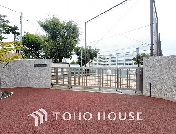 世田谷区立山野小学校　距離300ｍ