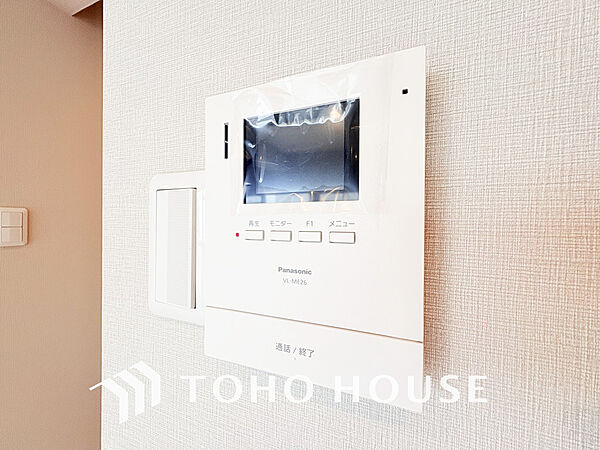 来客が一目でわかるモニター付きインターホン