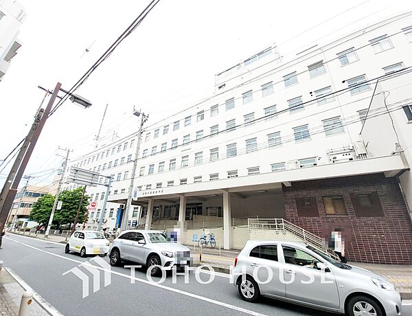 神奈川区役所　距離1100ｍ