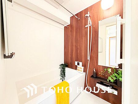 心地よいバスタイムを演出する浴室はゆとりあるサイズを採用。