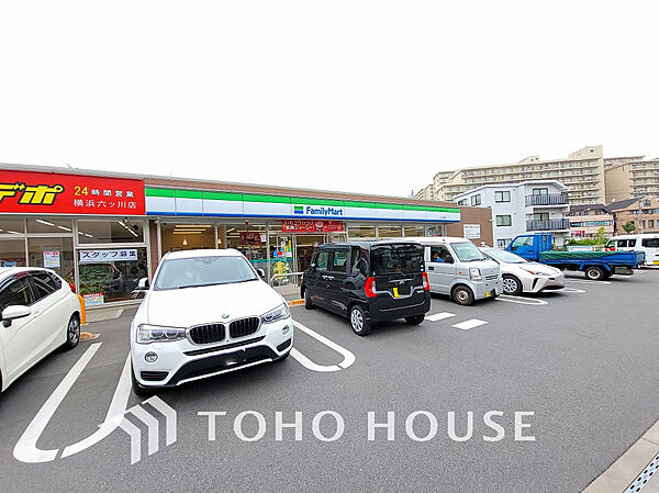ファミリーマート 六ッ川西店　距離1500ｍ
