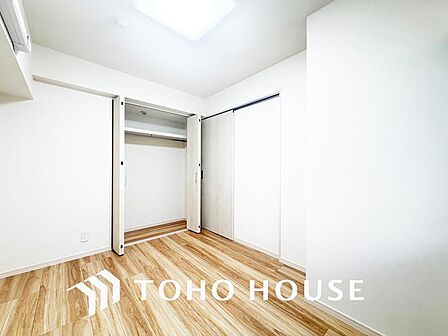 1日の疲れを癒し、心地よく寛げるようゆったりとした広さをしています