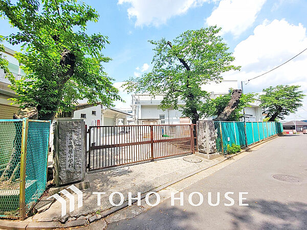 横浜市立鴨居小学校　距離700ｍ
