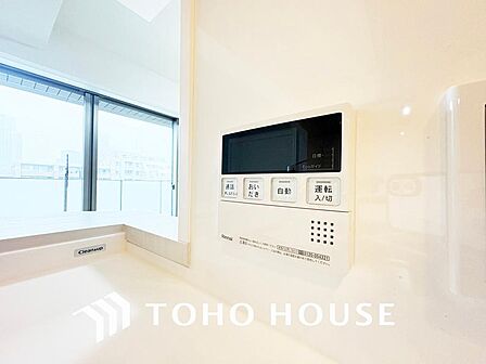 「給湯器」ボタン一つでお湯はり、追い焚きが可能です。いつでも温かいお風呂が楽しめます。