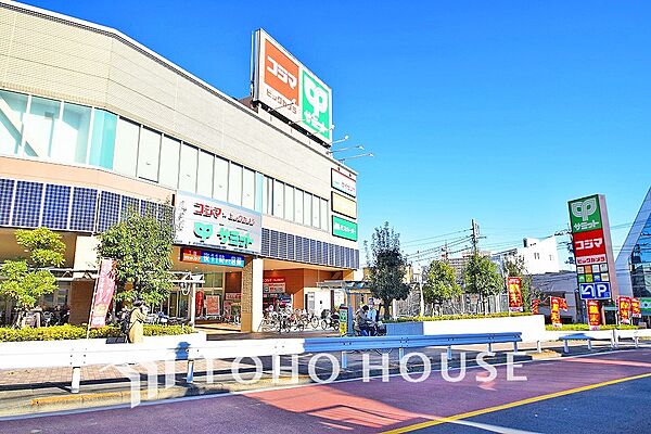 サミット 成城店　距離1700m