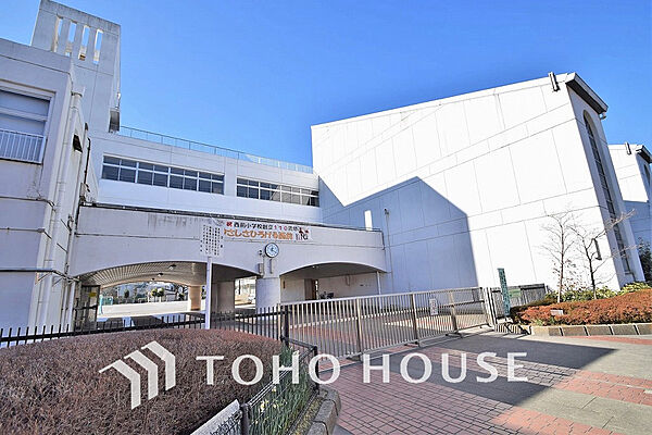 横浜市立西前小学校　距離220ｍ