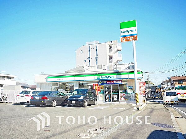 ファミリーマート 横浜青葉新石川店　距離450ｍ