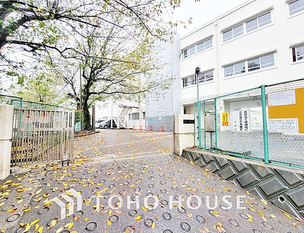 横浜市立戸塚中学校　距離1600ｍ