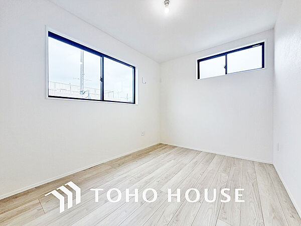 家具の配置のし易い室内です。趣味の部屋としても充分な広さです