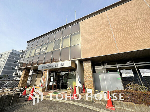 宮前区役所 向丘出張所　距離450ｍ