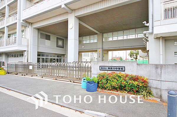 横浜市立神奈川中学校　距離850m