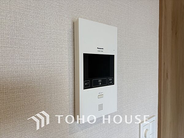 来客が一目でわかるモニター付きインターホン