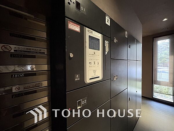 不在時の荷物の受け取りに便利な宅配ボックス
