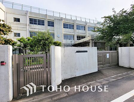 大田区立石川台中学校 距離650m
