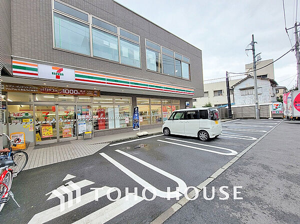 セブンイレブン 川崎八丁畷駅前店　距離400m