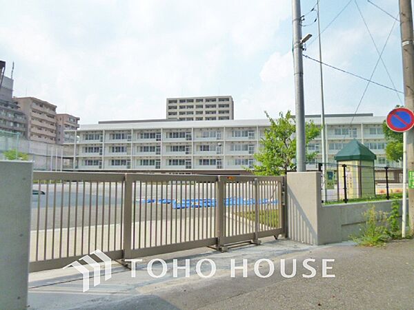 川崎市立上丸子小学校　距離800m