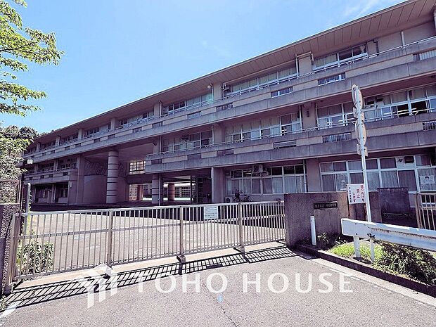 横浜市立中山中学校 距離800m