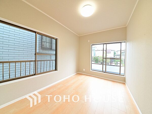 家具の配置のし易い室内です。趣味の部屋としても充分な広さです