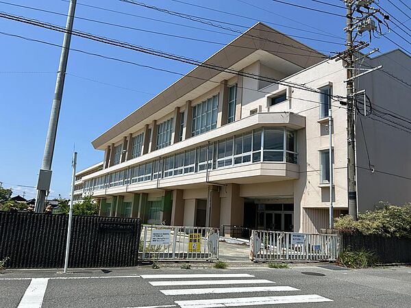 常滑西小学校