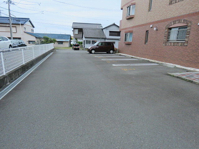 7 / 9