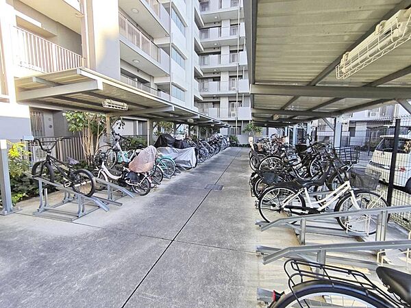 駐輪場・バイク置場も備わっております！
