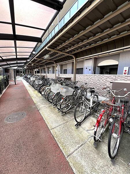 駐輪場