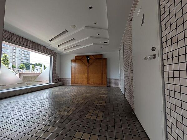 開放感のある共用部で、心地よく迎える住まい